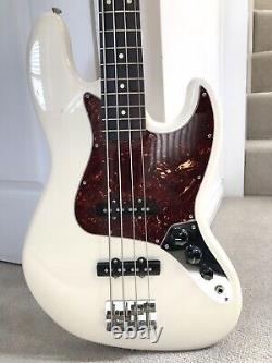 Fender Jazz Classic Series 60s Bass Guitar Olympic White Rosewood Fb + Gig Bag