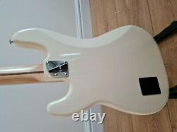 Fender Mexico Precision Bass Deluxe Active in Olympic White with gig bag. VGC