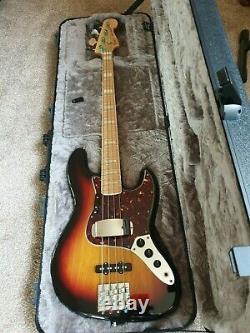 Fender Mij 75 Jazz Bass. Immaculate