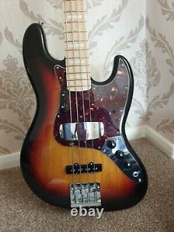 Fender Mij 75 Jazz Bass. Immaculate