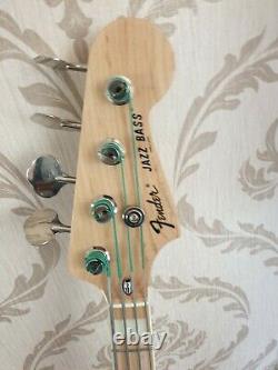 Fender Mij 75 Jazz Bass. Immaculate