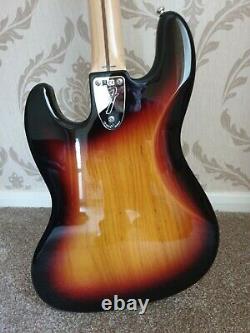 Fender Mij 75 Jazz Bass. Immaculate