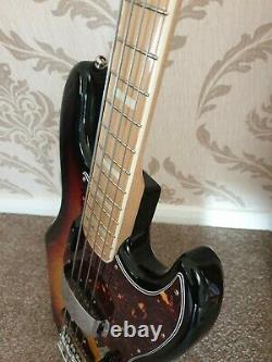Fender Mij 75 Jazz Bass. Immaculate