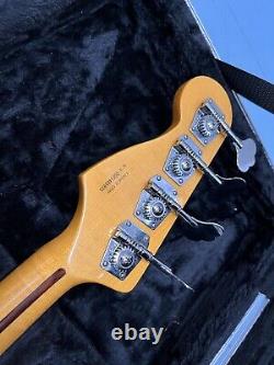 Fender Modern Player Jazz Bass in Satin Black (2014) with Gator hardshell Case