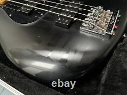 Fender Modern Player Jazz Bass in Satin Black (2014) with Gator hardshell Case