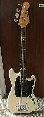 Fender Mustang Bass Guitar Short Scale MIJ (c. 2006-2008) Crafted In Japan
