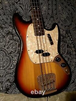 Fender Mustang Bass Guitar Vintage 1973. CBS. Short scale. 30. Sunburst. Rare