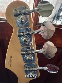 Fender Player Mustang Bass PJ Pau Ferro Fingerboard Firemist Gold 3.6kg