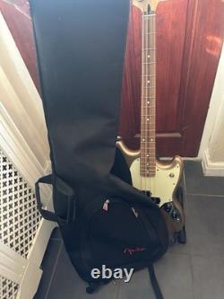 Fender Player Mustang Bass PJ Pau Ferro Fingerboard Firemist Gold 3.6kg