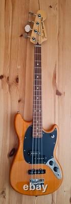 Fender Player Mustang Bass guitar, made in Mexico, La Bella flat wound strings