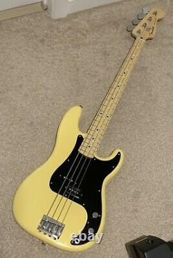 Fender Player Precision Bass, Buttercream, Maple