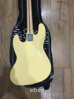 Fender Player Series Jazz Bass Guitar Buttercream