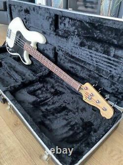 Fender Precision Bass