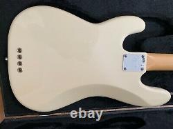 Fender Precision Bass, American Standard, Olympic White/ Maple Neck MINT