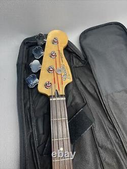 Fender Precision Bass Mint Cond MIM