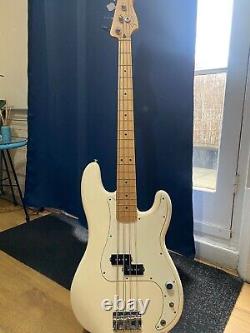 Fender Precision Bass White MX (Made In Mexico) Pre Owned