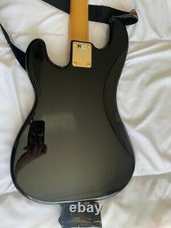 Fender Precision Midnight Bass