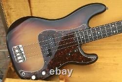 Fender Precision USA AVRI 62 Bass Guitar with OHSC