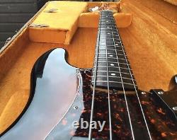 Fender Precision USA AVRI 62 Bass Guitar with OHSC