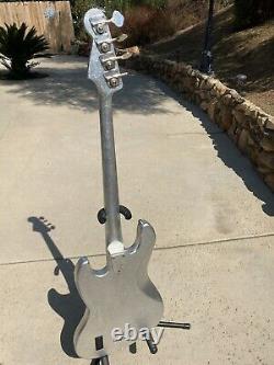 Fender Silver Foil Jackson Five Jazz Bass