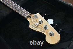 Fender Special Edition Deluxe Jazz Bass Ash with Hard Case, Excellent condition