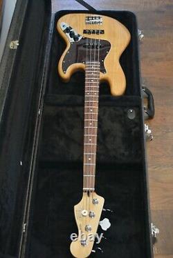 Fender Special Edition Deluxe Jazz Bass Ash with Hard Case, Excellent condition