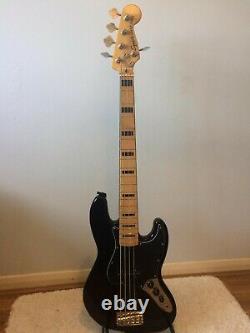 Fender Squier 70s classic vibe Jazz bass 5 string, Black with Maple neck