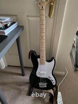 Fender Squier Bronco Bass + stand + real leather strap