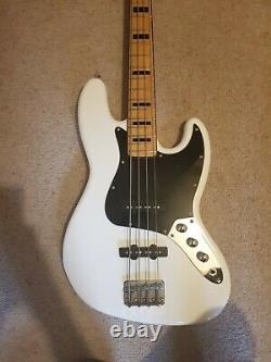 Fender Squier Jazz bass