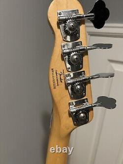 Fender Squier Mike Dirnt Precision Base Style Bass Guitar White Black Star