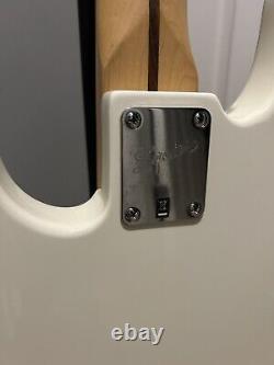 Fender Squier Mike Dirnt Precision Base Style Bass Guitar White Black Star