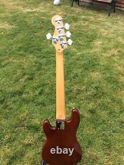 Fender Squier P Bass 5 String Standerd Walnut