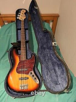 Fender Squire Jazz Bass In Sunburst