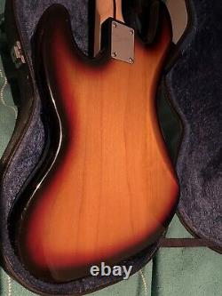 Fender Squire Jazz Bass In Sunburst