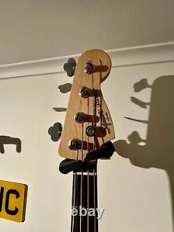 Fender Squire Jazz Bass guitar Very good condition