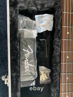 Fender Standard Jazz Bass with Pau Ferro Fretboard 2017 Lake Placid Blue