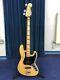 Fender Usa Deluxe Jazz Bass. With Fender Hard Case. Ash With Maple Fretboard