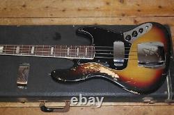 Fender USA Jazz bass 1973 with original case lightweight 8.75 pounds