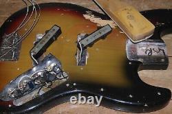 Fender USA Jazz bass 1973 with original case lightweight 8.75 pounds