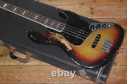 Fender USA Jazz bass 1973 with original case lightweight 8.75 pounds