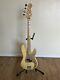 Fender Vintera'50s Precision Bass Blonde Ash Body