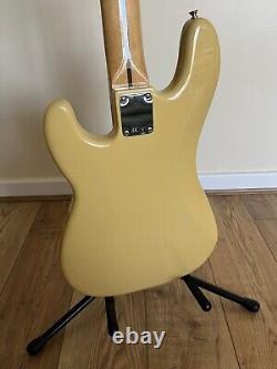 Fender Vintera'50s Precision Bass Blonde Ash Body