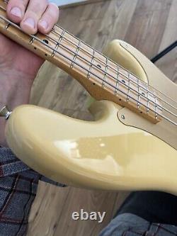 Fender Vintera'50s Precision Bass Blonde Ash Body