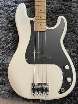 Fender percision bass