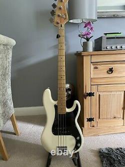 Fender percision bass
