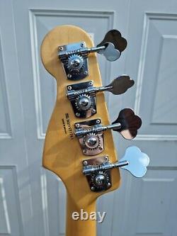 Fender precision bass 2009 Mexican Standard with upgrades + hardcase
