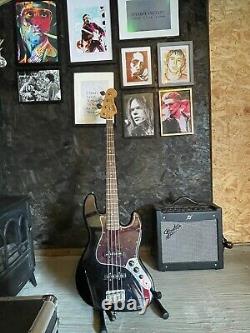 Fender squire jazz bass