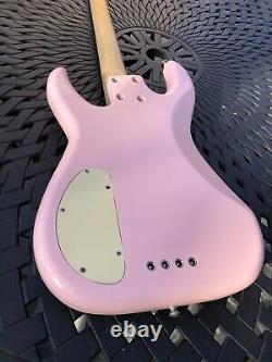 Flea Bass Model 32 Fleabass RHCP Guitar Shell Pink Nitro