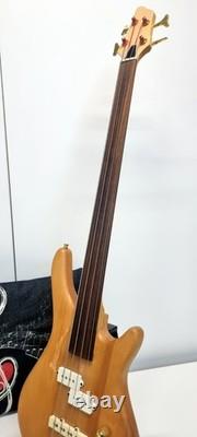Fretless-Cutaway Bass -3 Pick-ups -Oak Body -Maple + Rosewood Neck -Sounds Great