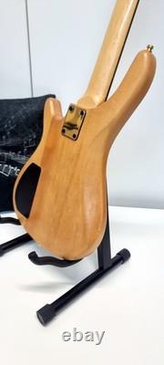 Fretless-Cutaway Bass -3 Pick-ups -Oak Body -Maple + Rosewood Neck -Sounds Great